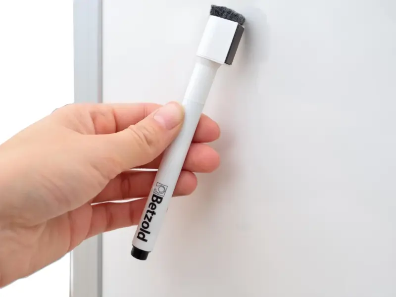 Whiteboard Pen Sort med tavlesvamp