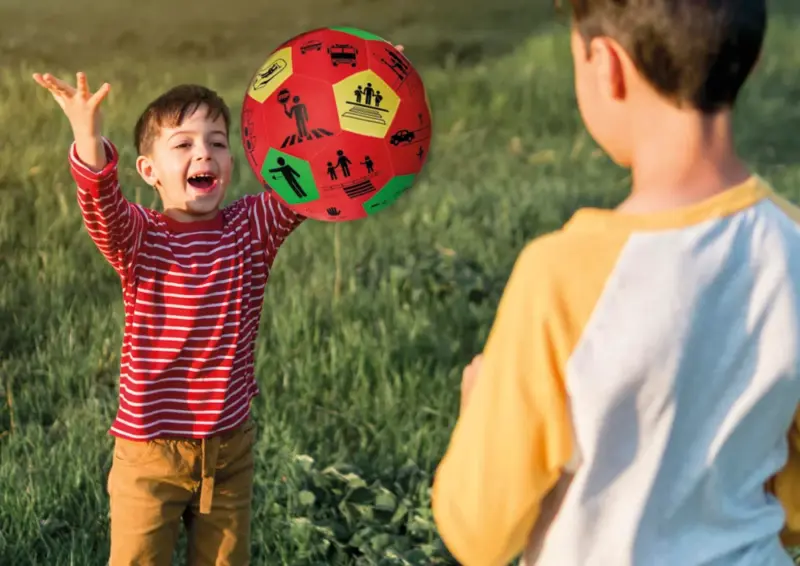 Læringsbold til Trafikundervisning " spil bevæg og lær"