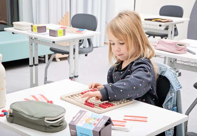 Matematik kugleramme og tal.