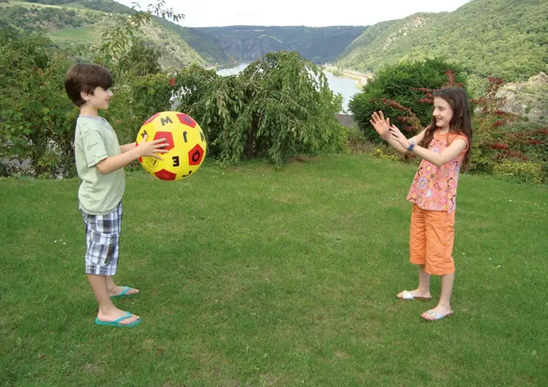 Læringsbold – Engelske Samtaleøvelser