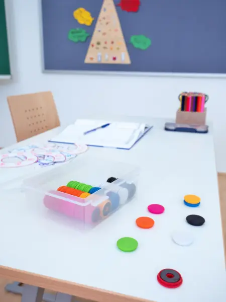 Tavlemagneter – Sæt med 80 stk. i flotte farver