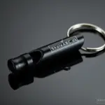 Signalfløjte til nøglering i sort