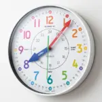 Læringsur 30 cm, hvid ramme, lær klokken, vægur til børn